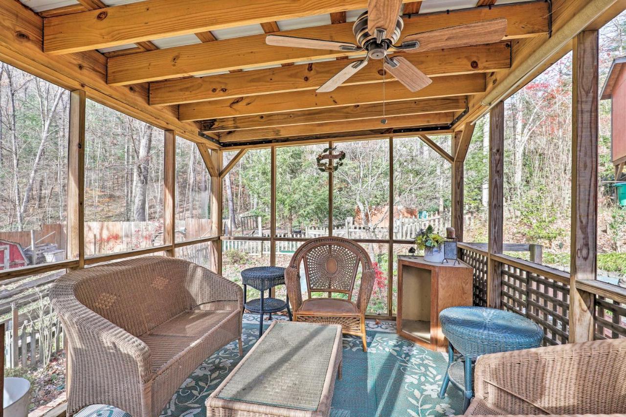 Asheville Mountain Getaway With Patio And Koi Pond! 외부 사진