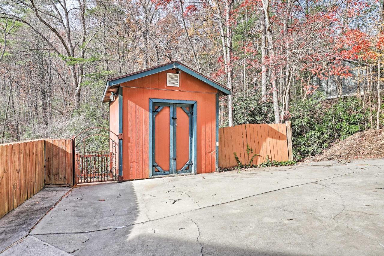 Asheville Mountain Getaway With Patio And Koi Pond! 외부 사진
