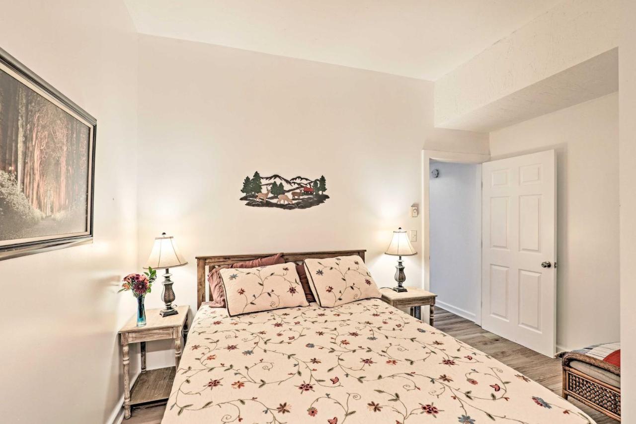 Asheville Mountain Getaway With Patio And Koi Pond! 외부 사진